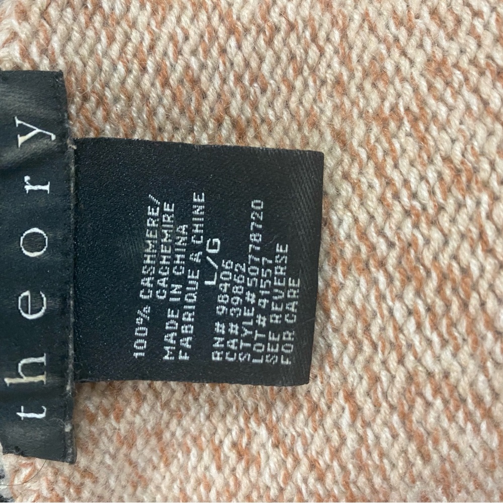 Theory 100% Cashmere Women's Peach Sweater, Size Large - Picture 3 of 3
